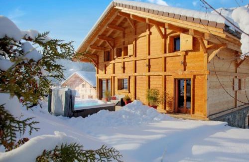 Les Villards-sur-Thones Ski Chalet | Chalets des Aravis Kitz et Buhel avec Jacuzzi 12 et 15 personnes