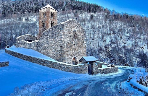 Merens-les-Vals Ski Chalet | Chalets in Mérens-lès-Vals, France