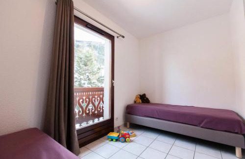 La Salle-les-Alpes Apartment | Chalets Jardin Alpin - Chalet mitoyen triplex rénové · Accès pistes par navette · Wifi gratuit MAE-4974
