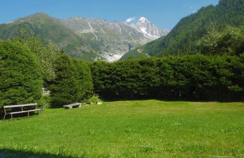 Chamonix-Mont-Blanc Apartment | Chalets Pyrene Mont-Blanc