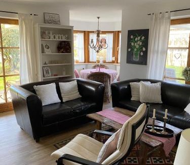 Burgberg Apartment | Chaletwohnung Alpenglück