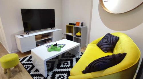 Centre Ville Apartment | Chaleureux - Bien équipé - Hypercentre - 2Ch 6pers