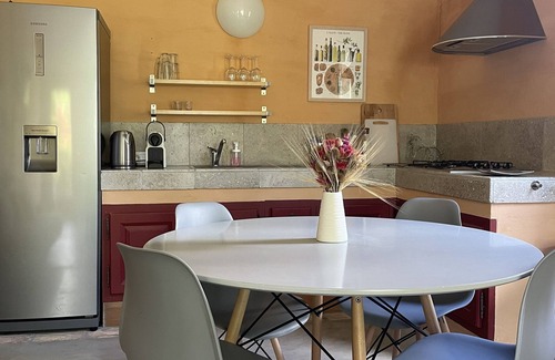 Belvezet Apartment | Chaleureux Studio à la Campagne à 12 km D'uzès