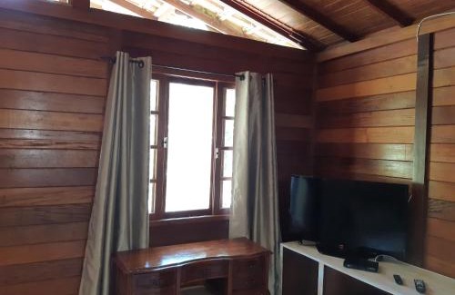Sao Pedro da Serra Ski Chalet | Chalezinho Pedra Azul