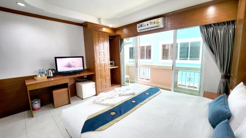 Patong Hotel | Chalita House