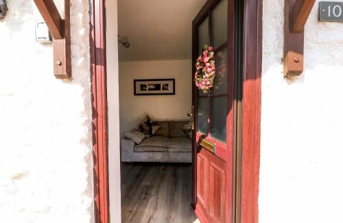 Methwold House | Chalk Cottage