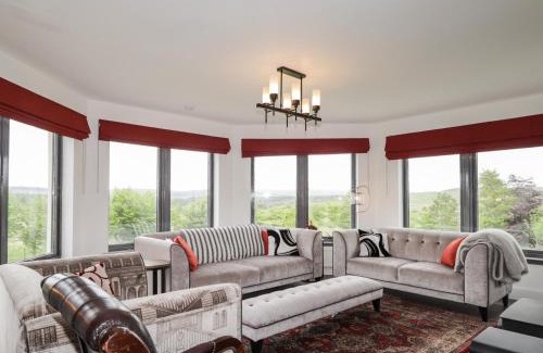 Lairg House | Challenger Lodge