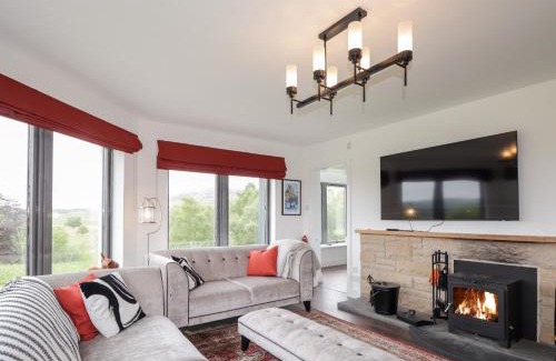 Lairg House | Challenger Lodge