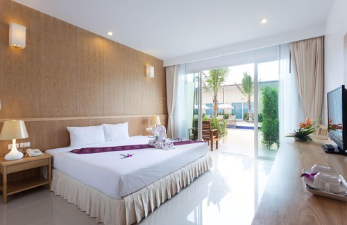 Chalong Hotel | Chalong Princess Pool Villa Resort