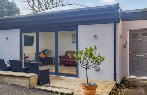 Hele Villa | Chambercombe Villa - Harbour View, Decking, Garden, Games Room, sleeps 20