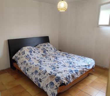 Luc-la-Primaube House | Chambre à louer de 2 à 5 personnes
