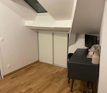 Saint-Mande Apartment | Chambre à Saint-Mandé entièrement refait à neuf