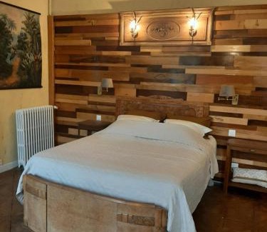Moux Bed & Breakfast | Chambre Art Déco