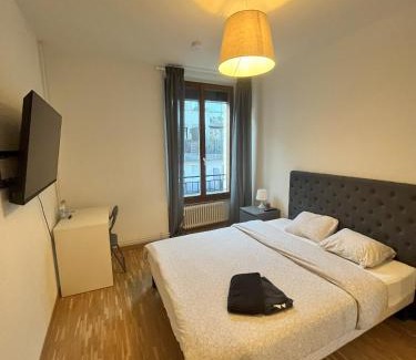 Les Philosophes House | Chambre au coeur de Genève