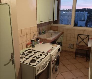 Vitry-sur-Seine House | Chambre avec lit
