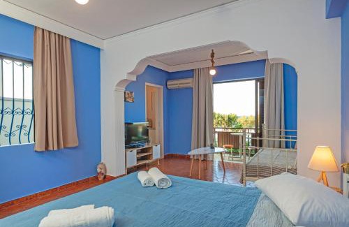Ialyssos Apartment | CHAMBRE BLEUE