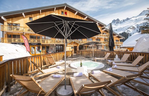 Meribel-Mottaret Apartment | Chambre Charmante! | Jacuzzi + Skiez aux 3 Vallées