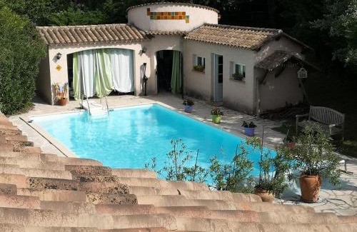 Pierrevert Bed & Breakfast | Chambre d'hôte à Pierrevert, en Haute Provence