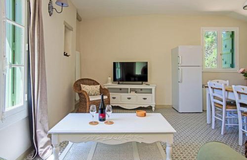 Montagnac House | Chambre d'hôtes familiale à la campagne proche de la mer