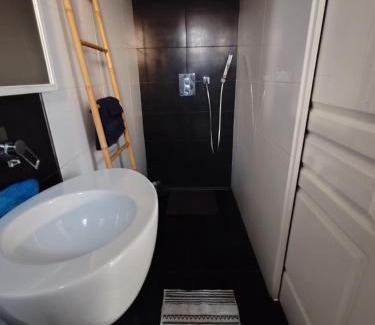 Salon-de-Provence Bed & Breakfast | Chambre d'hôtes privée et indépendante avec piscine