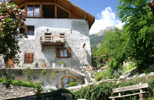 Eygliers Bed & Breakfast | Chambre d'hôtes la Font