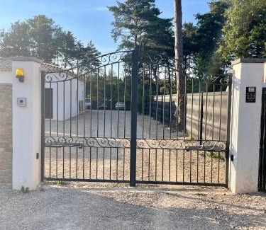 Plan-d'Aups-Sainte-Baume Bed & Breakfast | Chambre d hôtes LA MANDALA