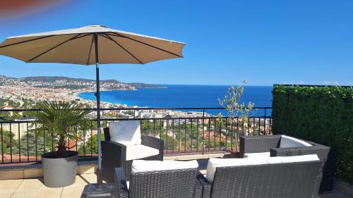 Fabron Bed & Breakfast | Chambre d'hôtes vue imprenable mer