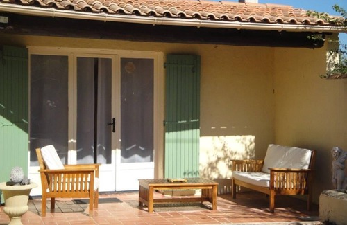 Caromb House | CHAMBRE D'HOTES IN THE OLIVE GARDEN AT THE FOOT OF MONT VENTOUX
