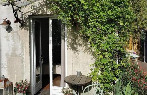 Le Plateau House | Chambre dans une dépendance La Rosette