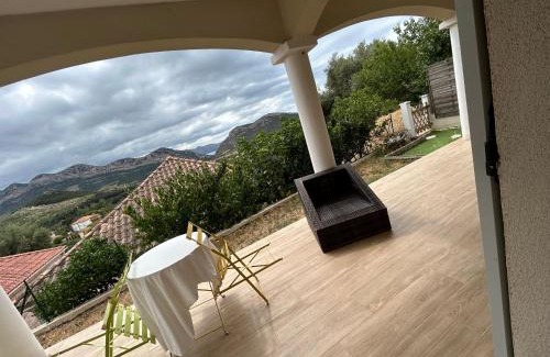 Patrimonio Bed & Breakfast | Chambre de charme AnghJjulina
