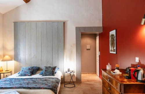 Pont-Saint-Esprit House | Chambre de d'hôtes des platanes Provence Occitane