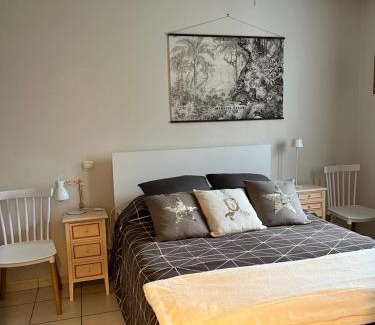 Illats Bed & Breakfast | Chambre des tourterelles