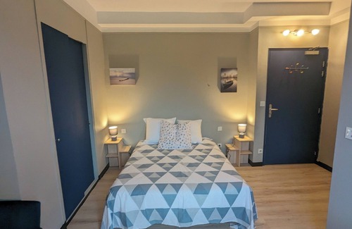 Lully Apartment | Chambre Indépendante Avec Cabine de Douche
