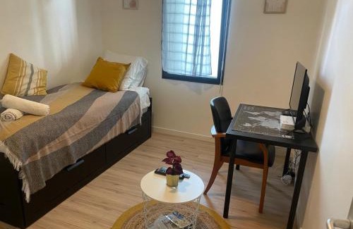 Pierrefitte-sur-Seine House | Chambre privée proche stade de France et Paris dans appartement partagé