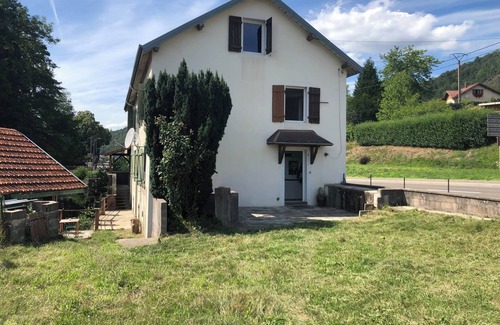 Fresse-sur-Moselle Bed & Breakfast | Chambre Privée Massimo - Vue sur Rivière