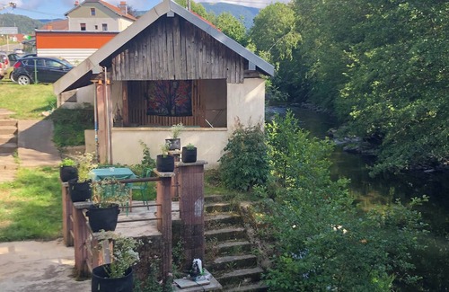 Fresse-sur-Moselle Bed & Breakfast | Chambre Privée Gaston - Vue sur Rivière