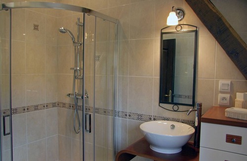 Chateauneuf-les-Bains House | Chambres D'hotes Du Moulin De Lachaux, Auvergne, Puy de Dome, France.