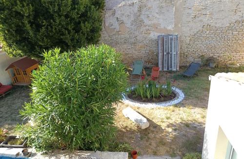 Le Chateau-d'Oleron House | chambres d'hôtes ioreille