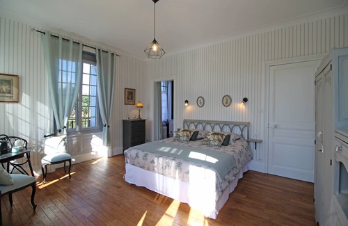 Chalus Bed & Breakfast | Chambres d'hôtes Au fil du temps