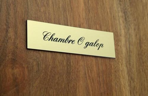 Beynac-et-Cazenac Bed & Breakfast | Chambres d'hôtes avec Piscine la Rossillonie