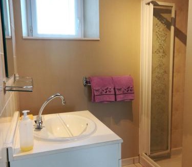 Saint-Broladre Bed & Breakfast | Chambres d'hôtes Le Petit Angle