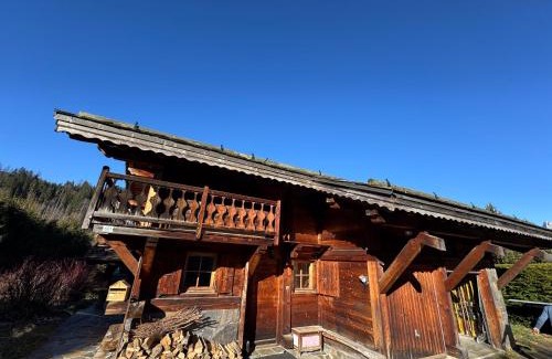 Demi-Quartier Ski Chalet | Chambres et Mazots du Chalet de Mado