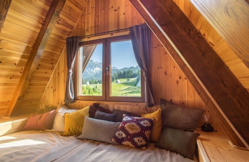 Zabljak Ski Chalet | Chamois Apartments Durmitor