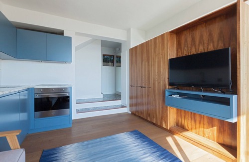 Sea Point Apartment | Chamonix 16 by CTHA