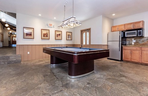 Mammoth Lakes Condo | Chamonix #62 Bldg. D