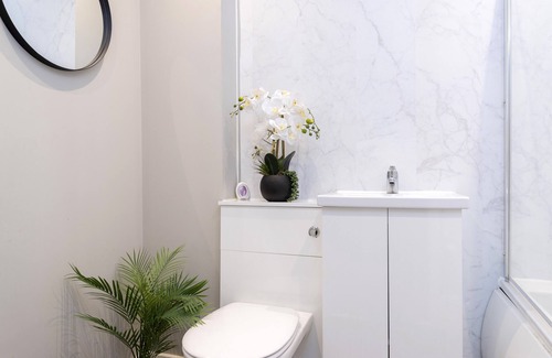 Darlington House | Champagne House - 3 Bedroom Townhouse