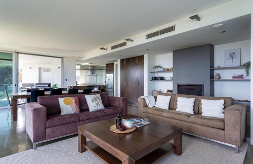 Yallingup House | Champagne House I Private Properties