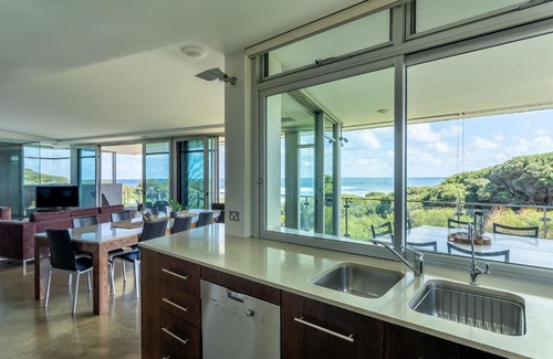 Yallingup House | Champagne House I Private Properties