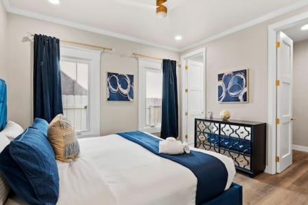 Hillcrest House | Champagne Taste by Cardo - Luxury Home and Parking