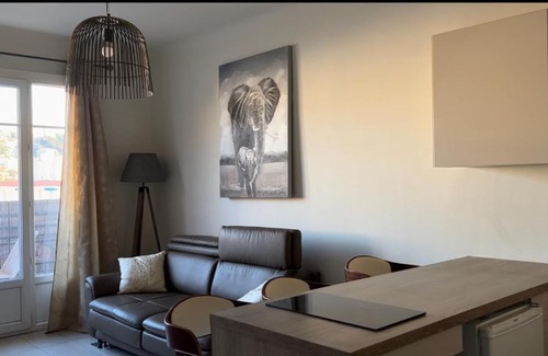 Le Cannet Apartment | CHANCE